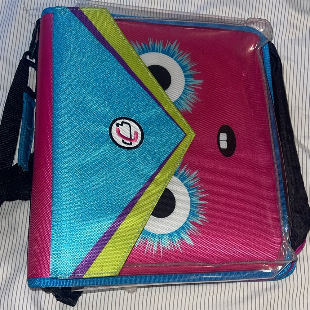 Kids Case-it 3 ring binder with carry strap and pocket
